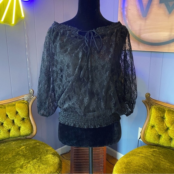 Vintage Y2K Black Sheer Lace Peasant Top Size Large - Picture 3 of 6